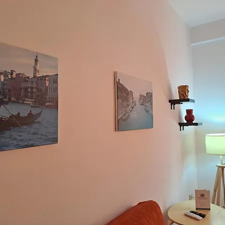 Nomad68 Family Holidays By Casa In Mente تْشيفالو